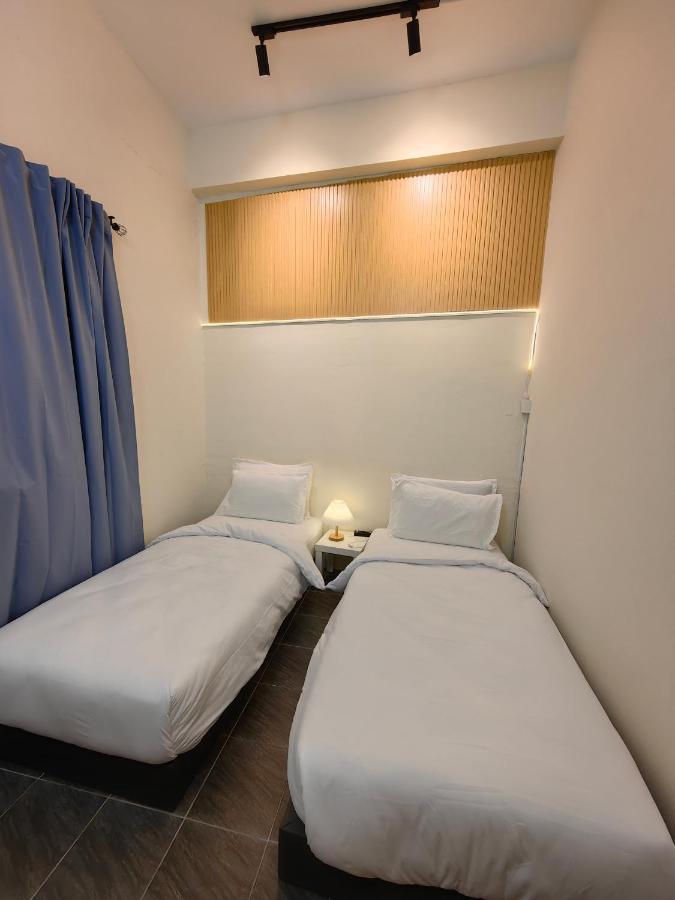 Ww Hostel 22A Private Shower George Town Exterior foto