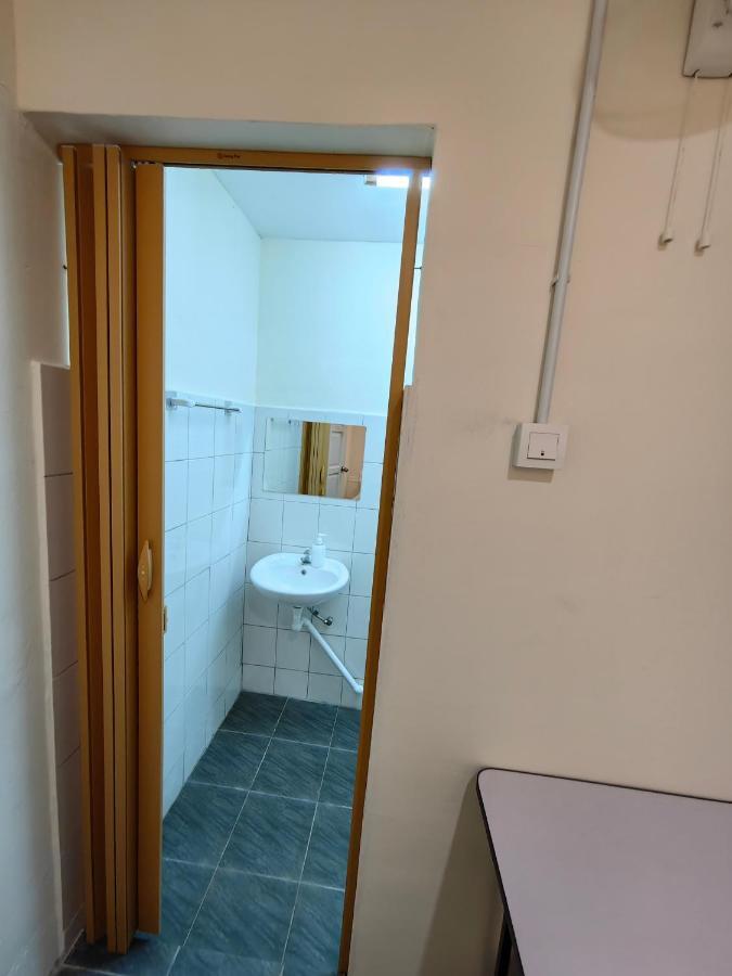 Ww Hostel 22A Private Shower George Town Exterior foto