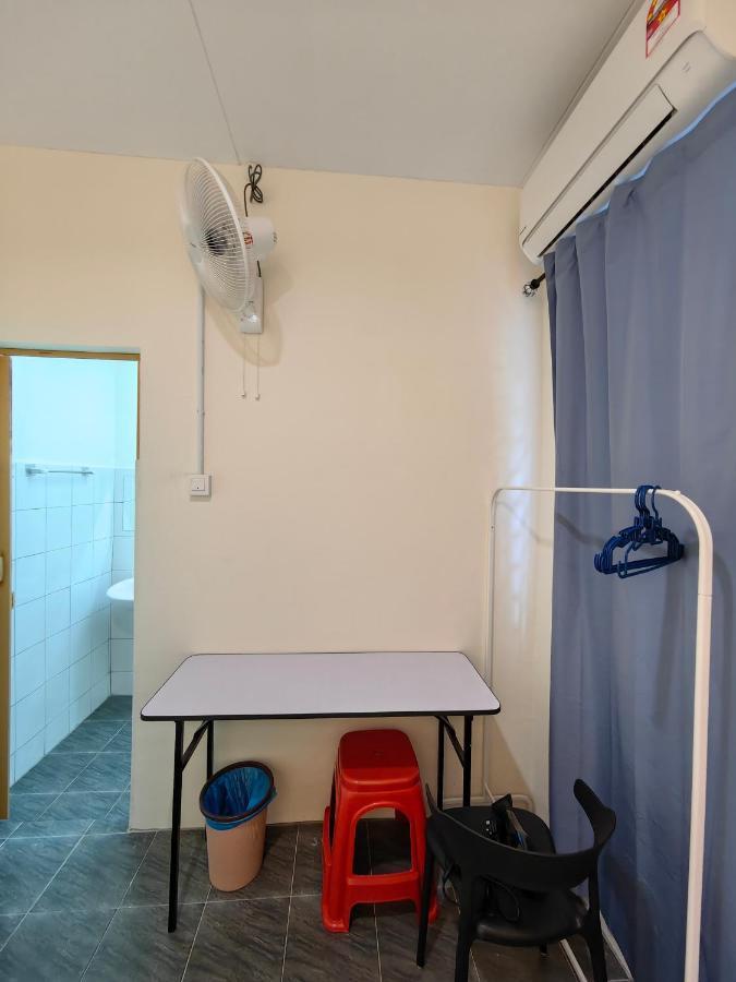 Ww Hostel 22A Private Shower George Town Exterior foto
